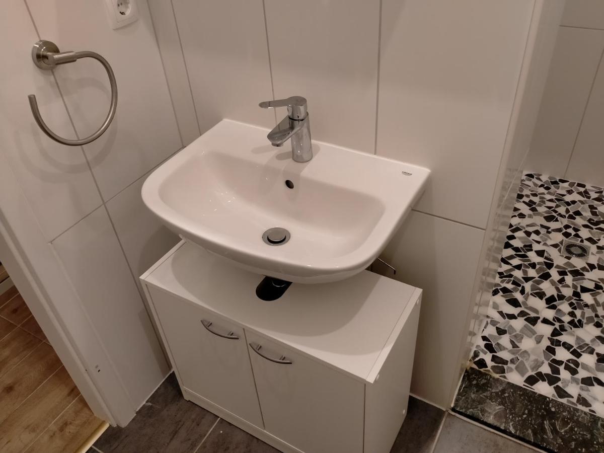 Ferienwohnung Macfewo Im Zentrum Von Mayen Exterior foto