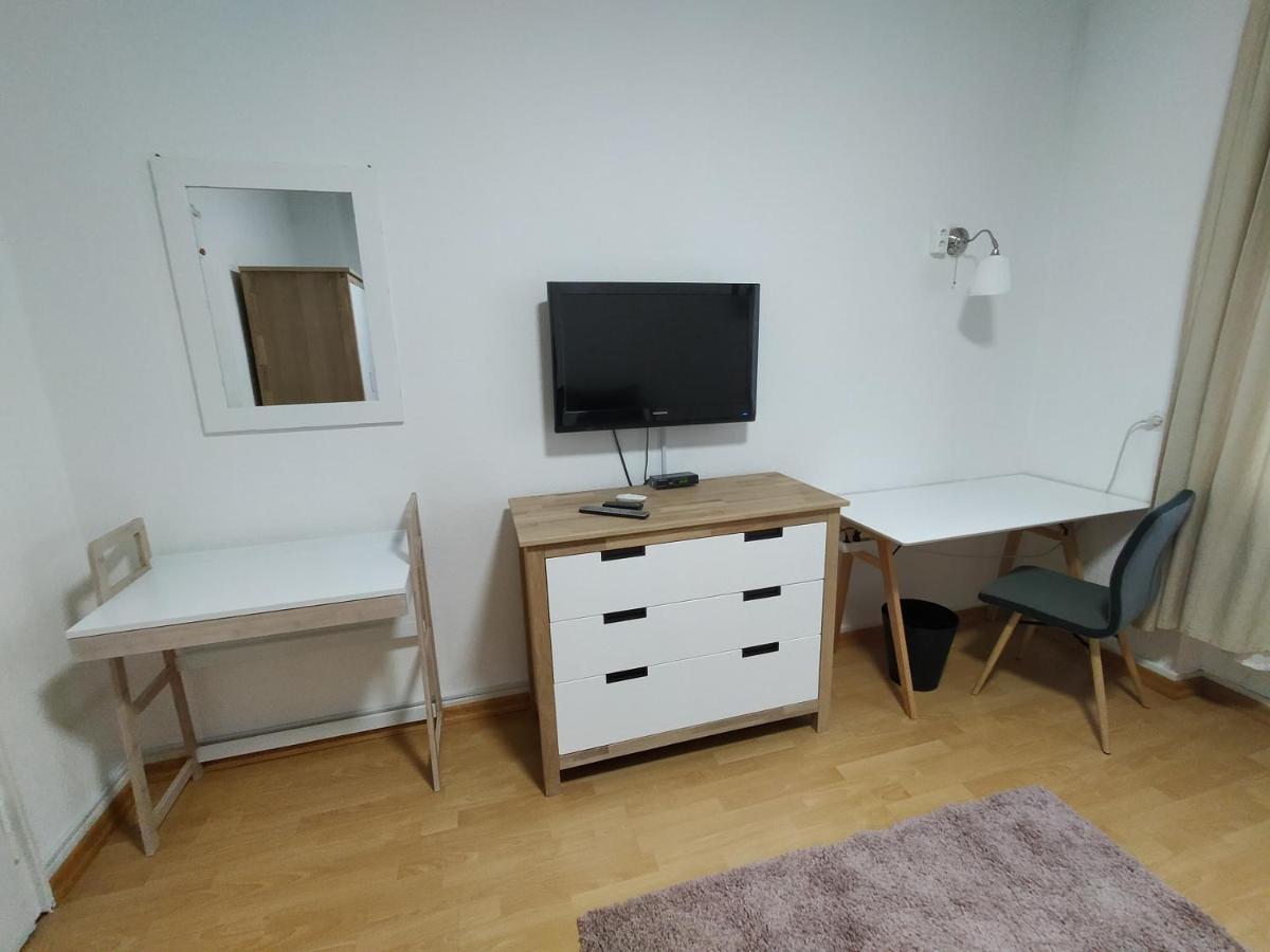Ferienwohnung Macfewo Im Zentrum Von Mayen Exterior foto